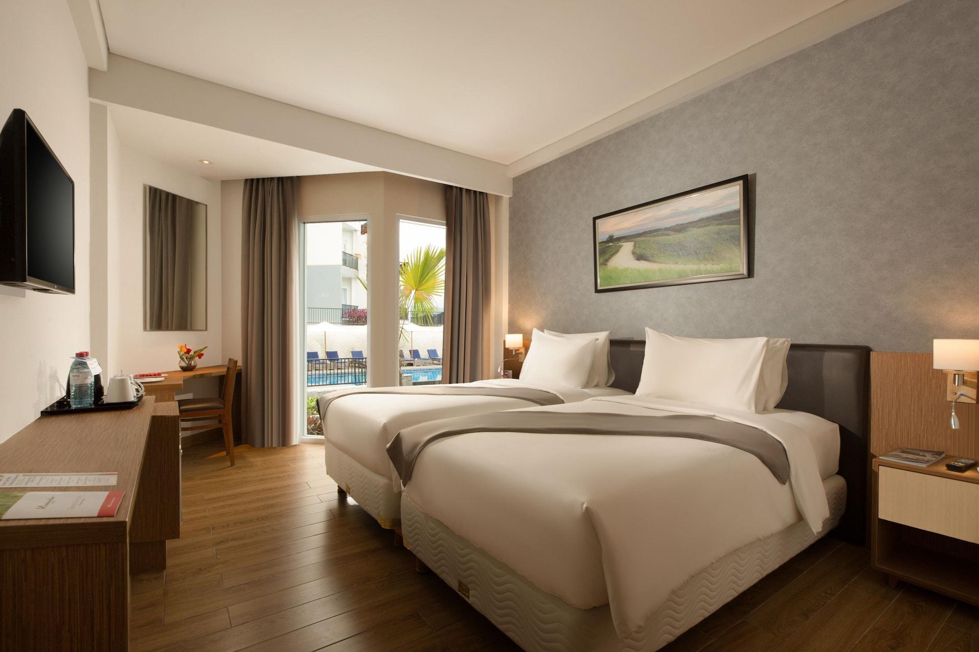Swiss-Belinn Лувук Экстерьер фото